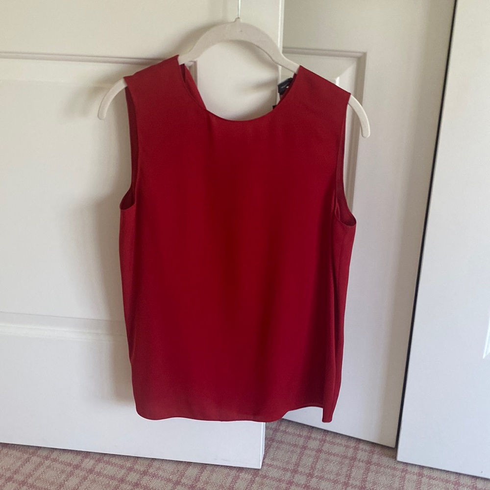 THEORY RED SLEEVELESS BLOUSE